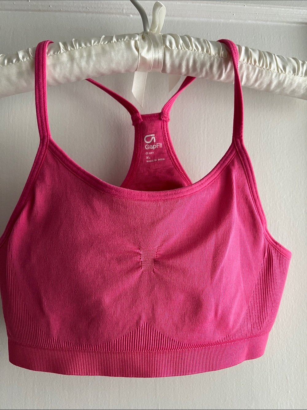 GAP Hot Pink Seamless Racerback Sports Bra Teen Section